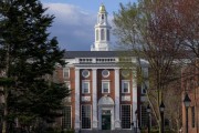 栖霞美国务院指示领事馆恢复处理哈佛大学国际学生签证