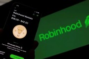 栖霞“接盘侠”没了？标普500指数季调维持成分股不变，Robinhood、Applovin应声大跌